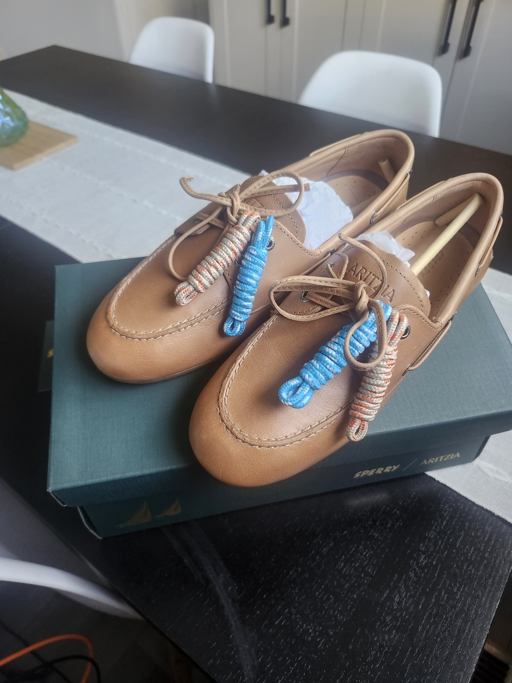 Aritzia Women's Tan Leather Boat Shoes with Blue & Multicolor Accents